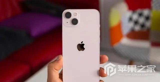 iPhone15Plus掉漆能免费退换吗